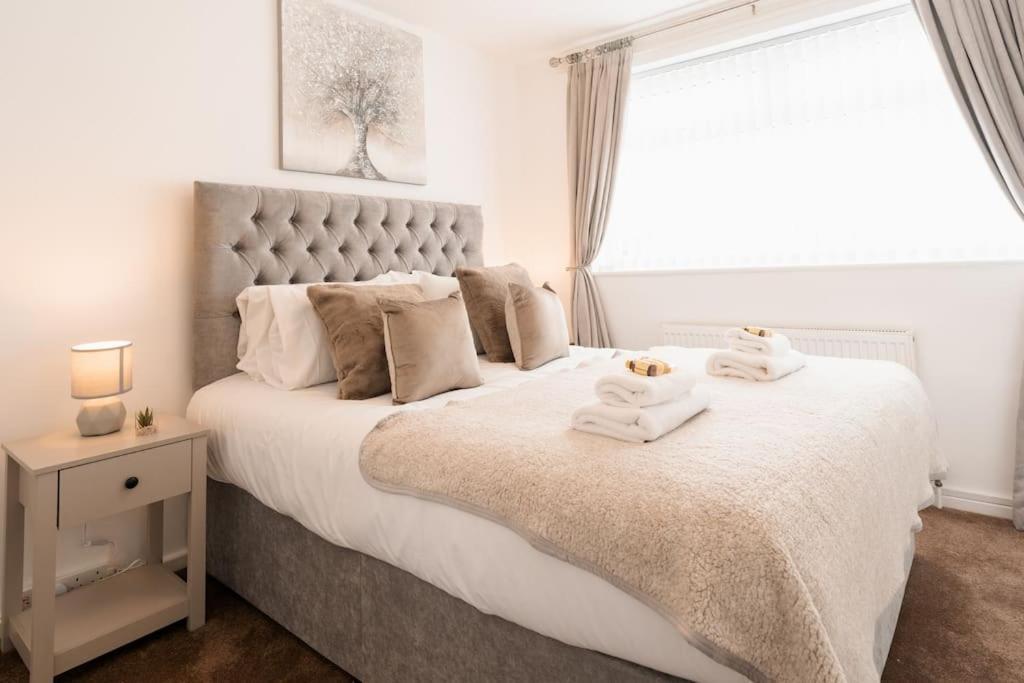 Prenton House, 3Br Close To Liverpool Birkenhead Exteriér fotografie